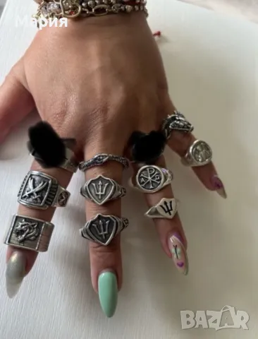 Мъжки и дамски сребърни пръстени