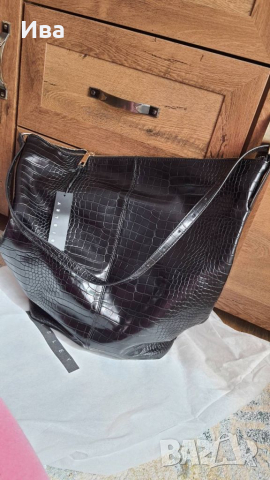 Дамска чанта Sisley , снимка 3 - Чанти - 36538289