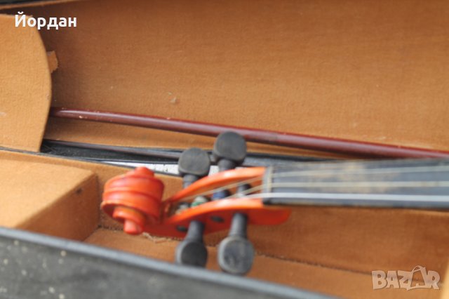 Българска цигулка Кремона  с лък , снимка 3 - Струнни инструменти - 36712941