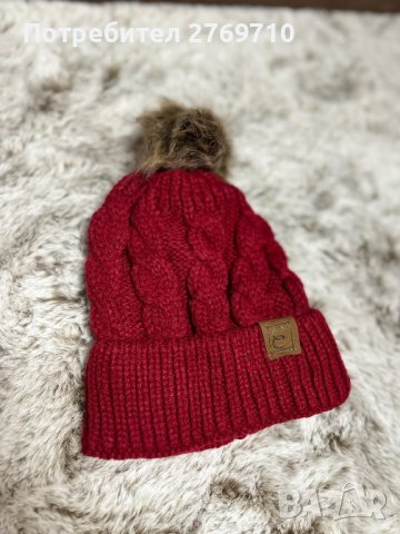 Дамски зимни шапки с пискюл, снимка 8 - Шапки - 43126668