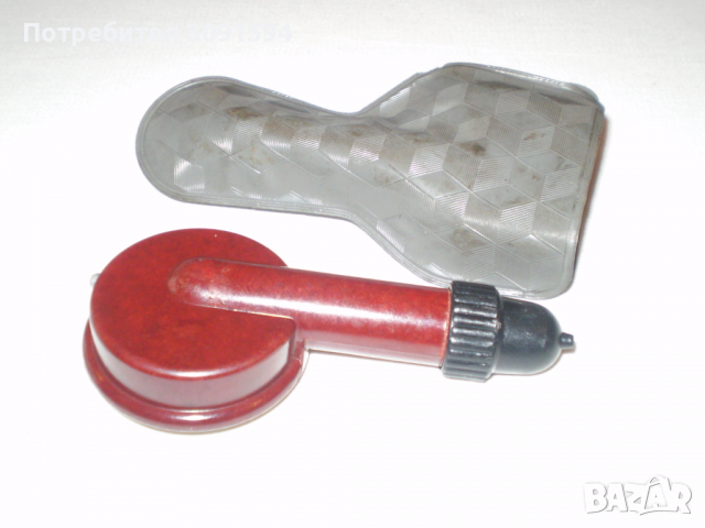 Манометър за Налягане Becas GDR бакелит , снимка 4 - Антикварни и старинни предмети - 36561674