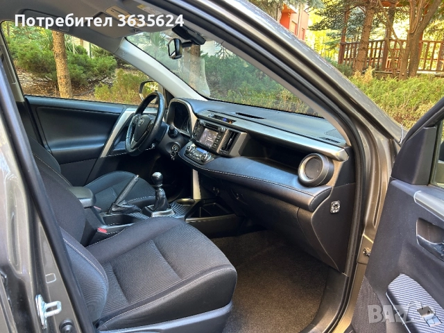 Toyota Rav4 2, 2 D-4D, 4X4, 189 600км, ПЪЛНА СЕРВИЗНА ИСТОРИЯ, снимка 6 - Автомобили и джипове - 52125649