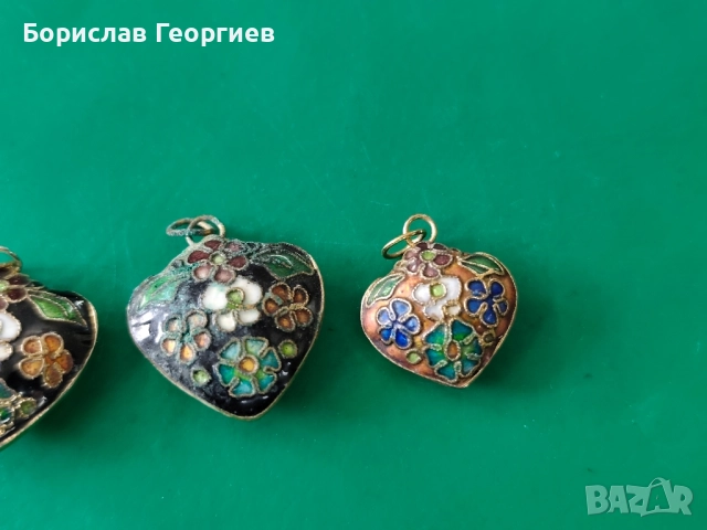 Медальон АРТ ДЕКО БРОНЗОВО СЪРЧИЦЕ с Клетъчен Емайл, снимка 4 - Колиета, медальони, синджири - 52049670
