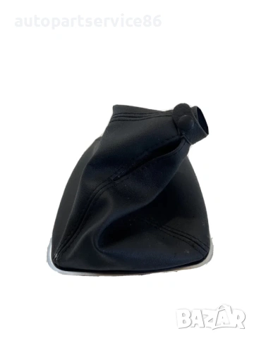 Лост за скоростите с кожен маншон, черен за Alfa Romeo Giulietta (2015)