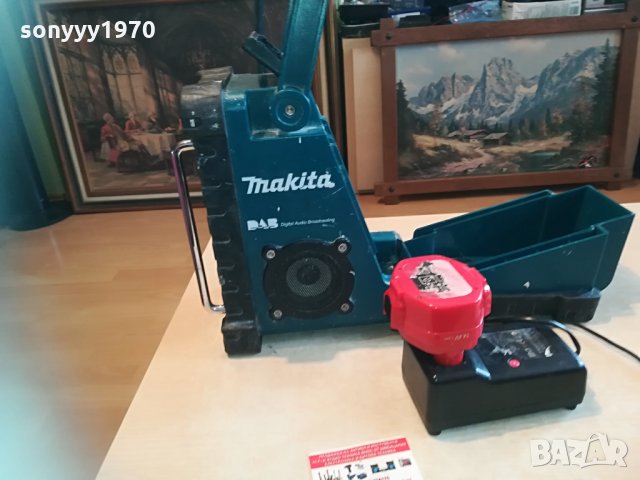 makita radio с батерия и зарядно 1604211117, снимка 11 - Радиокасетофони, транзистори - 32568839