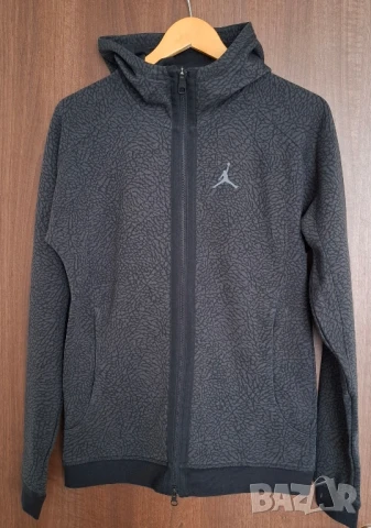 JORDAN Оригинален детски комплект (горнище и долнище) 12-14 г, снимка 2 - Детски комплекти - 50835195
