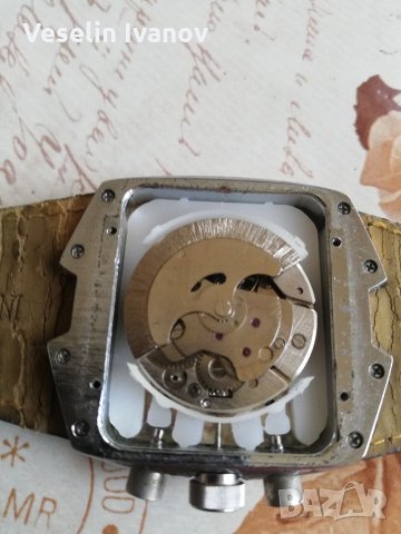 Часовник Emporio Armani , снимка 11 - Мъжки - 35609767