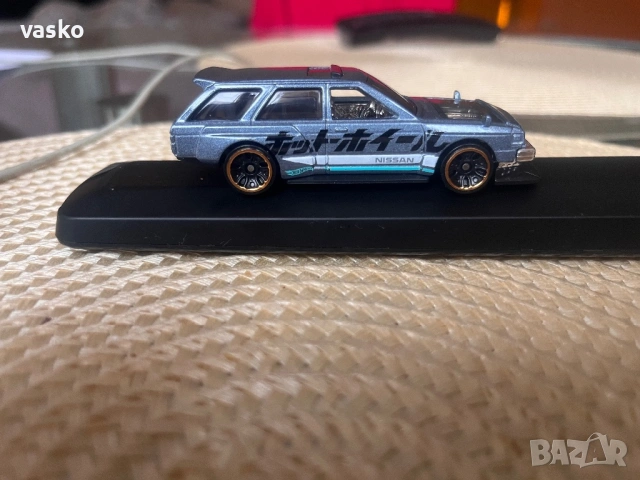 Hotwheels Nissan, снимка 3 - Колекции - 53462212