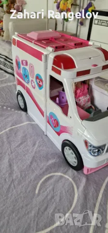 Мобилна клиника за грижи Barbie You Can Be, снимка 6 - Кукли - 50051574