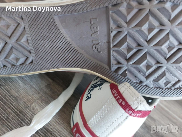 Дамски кожени кецове Levi's номер 39, снимка 3 - Кецове - 50836418