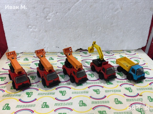 стари ламаринени камиончета МИКРО 