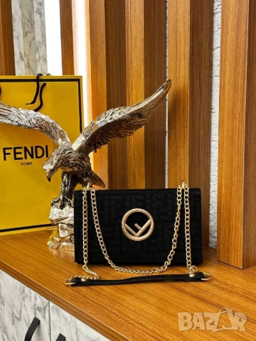 чанти fendi , снимка 3 - Чанти - 51436864