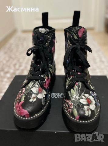 Дамски боти на Guess, снимка 2 - Дамски боти - 52673227