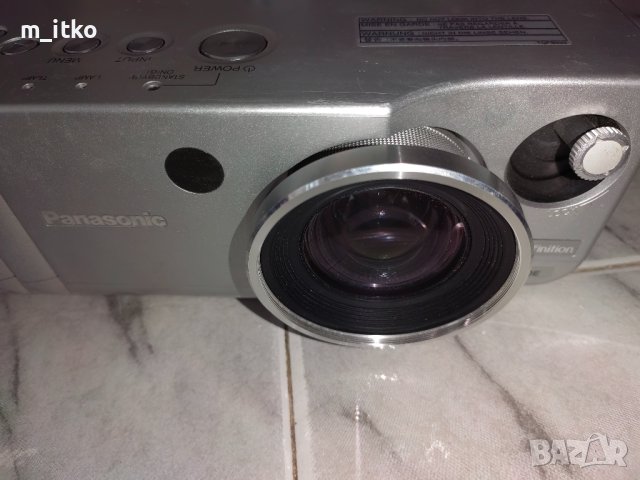 Panasonic PT-AE700E, снимка 1 - Плейъри, домашно кино, прожектори - 43940872