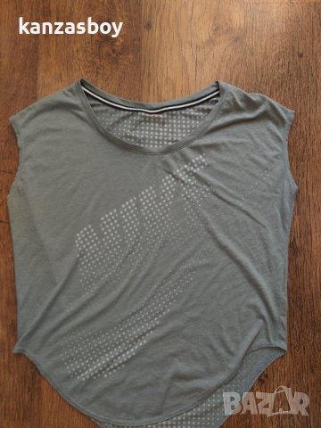 Nike Sportswear Burnout Tee - страхотна дамска тениска КАТО НОВА, снимка 6 - Тениски - 37158607