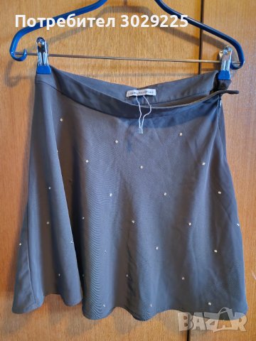 Дамска пола с камъчета