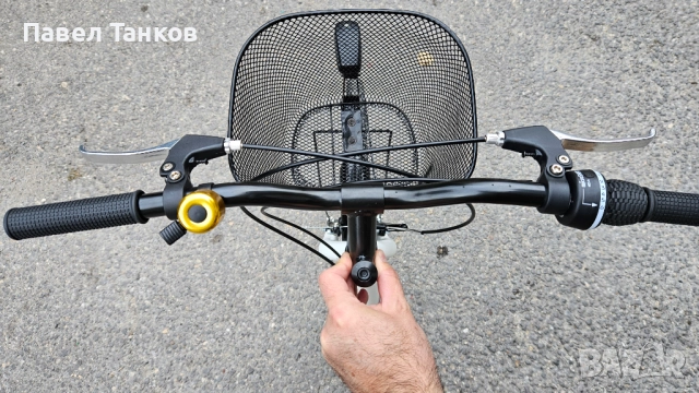 Продавам "дамски" велосипед, чисто нов!, снимка 4 - Велосипеди - 51575165