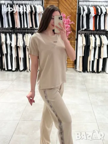 Guess дамски комплекти Различни цветове , снимка 2 - Комплекти - 49267825