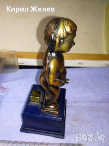 СУВЕНИРНА ФИГУРАЛНА КОЛЕКЦИОНЕРСКА ПЛАСТМАСОВА ГАЗОВА НАСТОЛНА ЗАПАЛКА ПИКАЕЩО МОМЧЕНЦЕ БЕЛГИЯ 41351, снимка 6 - Запалки - 43598383