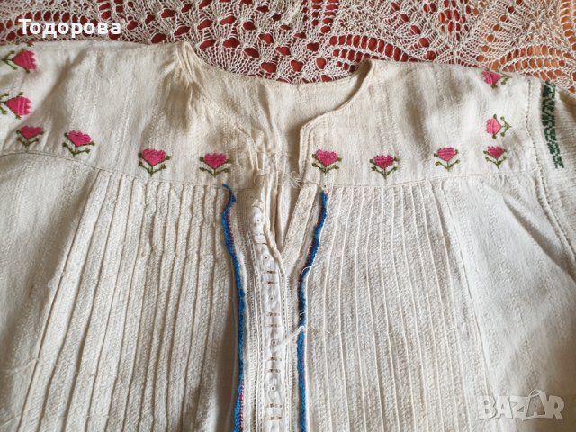 Автентична къса риза от народна носия., снимка 2 - Антикварни и старинни предмети - 43044688