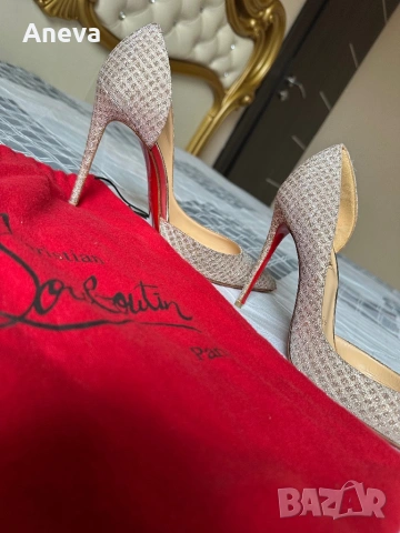 Токчета на Christian Louboutin, снимка 2 - Дамски ежедневни обувки - 53401869