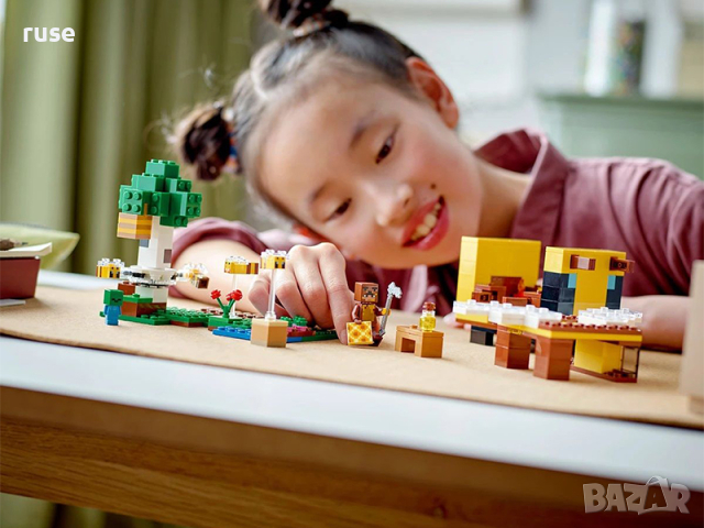 НОВИ! LEGO® Minecraft™ 21241 Къщата на пчелите, снимка 7 - Конструктори - 44875185