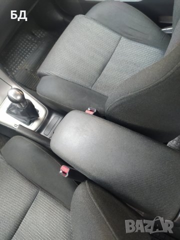 Продавам Toyota Avensis 1.8 газ, снимка 3 - Автомобили и джипове - 43707368