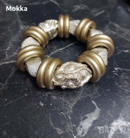 Златиста ластична гривна, снимка 3 - Гривни - 40671674