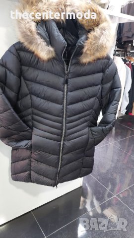 Дамско черно яке големи размери