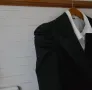 Черно сако и бяла риза , снимка 5