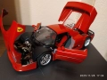 1:18 Два метални модела на Burago-Ferrari F50 и 550 Marinello, снимка 10
