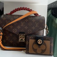 Дамска чанта Louis Vuitton, снимка 1 - Чанти - 39828940