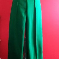 Елегантен панталон в зелено , снимка 1 - Панталони - 38523004
