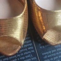 Оригинални дамски обувки Casadei 36 номер, снимка 5 - Дамски обувки на ток - 38578849