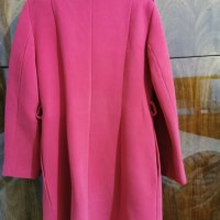 Малиново палто М размер, снимка 3 - Палта, манта - 35388550