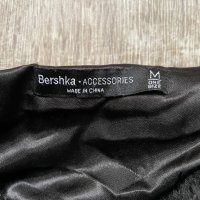 Нов рошав черен клъч чанта Bershka, снимка 4 - Чанти - 43712914