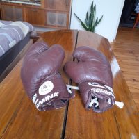 Стари боксови ръкавици Germina, снимка 2 - Други ценни предмети - 32722027