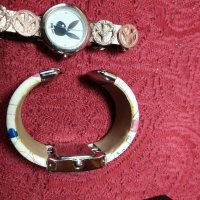 Дамски часовници гривна "PLAYBOY" -колекционерски  перфектни 40 лв. за двата., снимка 4 - Дамски - 28914957