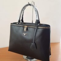 Черна чанта Prada  код SG31, снимка 2 - Чанти - 37646700