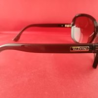 Слънчеви очила Valentino Marrom 5686/S/имат леки драскотини/, снимка 2 - Слънчеви и диоптрични очила - 33043098