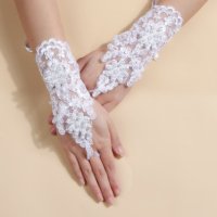 Бели дантелени ръкавици, Бели ръкавици, Елегантни ръкавици, Бели ръкавици дантела, снимка 2 - Ръкавици - 43252598
