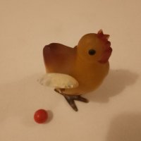 Стара играчка кокошка снася яйца като се натисне от бакелит , снимка 4 - Антикварни и старинни предмети - 43958421