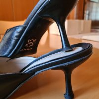 Елегантни дамски чехли Fado с тънък умерено висок ток и метален орнамент , снимка 6 - Дамски елегантни обувки - 44028299
