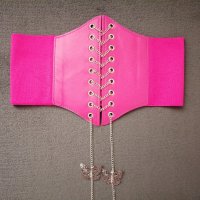 Розов корсет от еко кожа с метална верижка и висулки пеперуди в сребрист цвят, снимка 3 - Корсети, бюстиета, топове - 39470497
