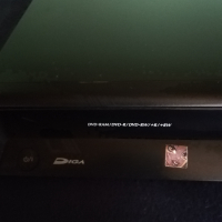 Panasonic DVD Recorder DMR-ES15 DVD DIGA Player W/ Remote in original, снимка 2 - Плейъри, домашно кино, прожектори - 36543835