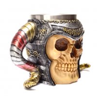 Код 94141 Стилна чаша от полирезин и метал с релефни декорации - череп с шлем и рога, снимка 3 - Чаши - 37023060
