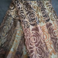 Коприна и вълна - прекрасен дамски шал с подарък., снимка 12 - Шалове - 30867089