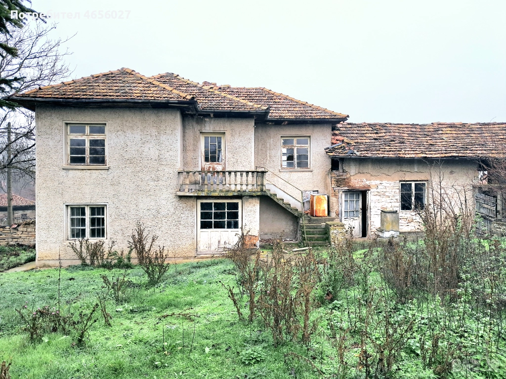 КЪЩТА В СЕЛО ДРЯНОВЕЦ БЯЛА РУСЕ, снимка 1