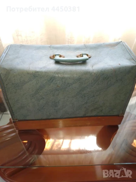 Старинна преносима електрическа работеща Японска шевна машина, снимка 1