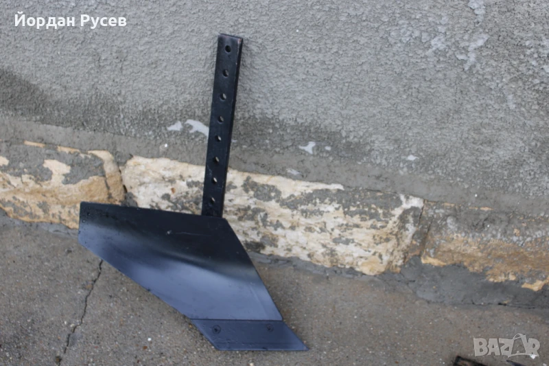 Продавам плуг, снимка 1